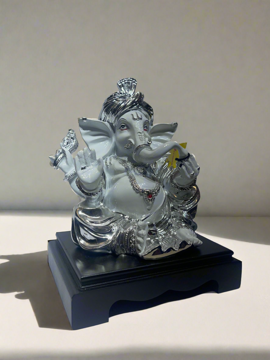 Ganesh Ji White and Silver ￼