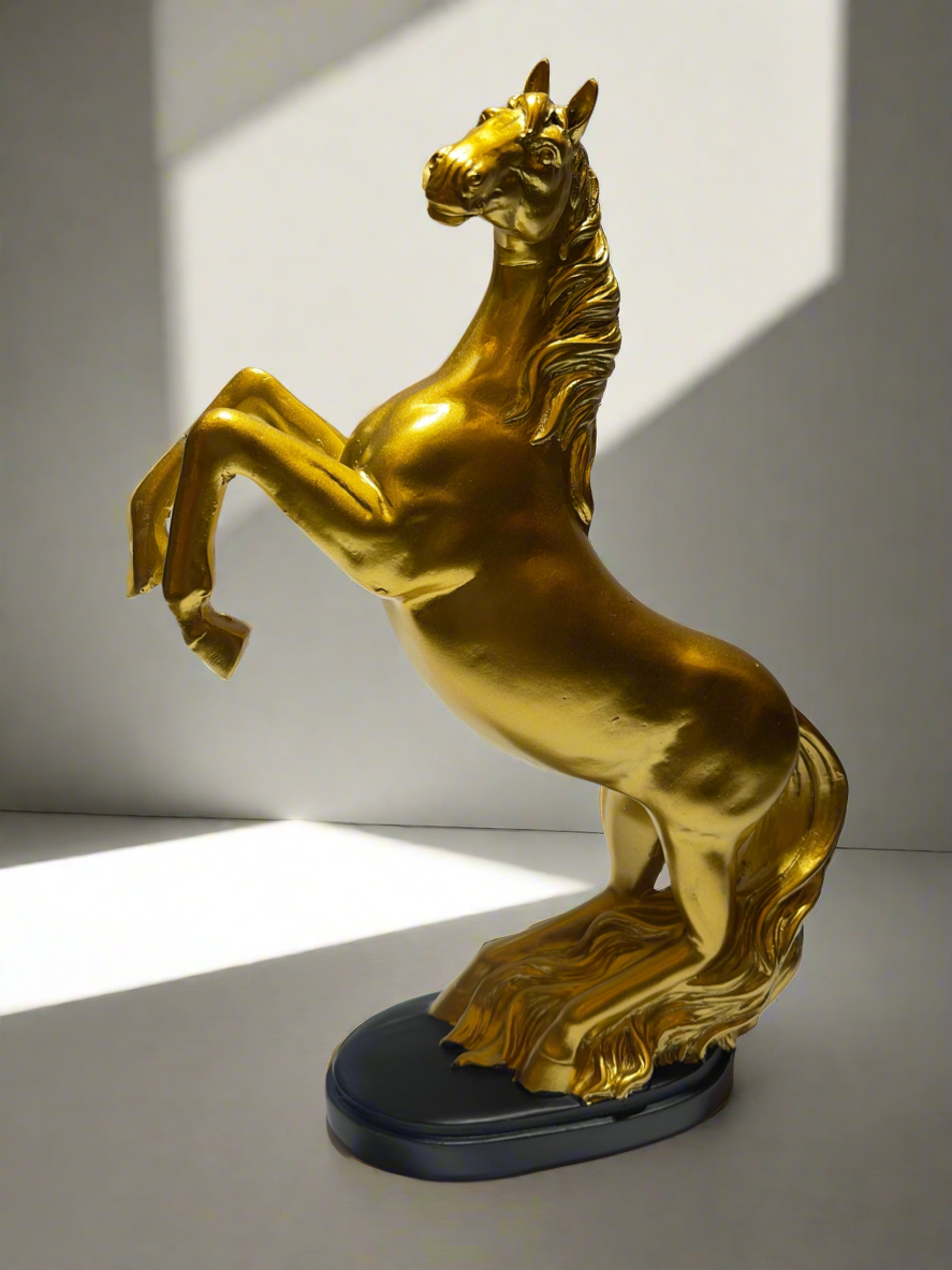 Horse Golden